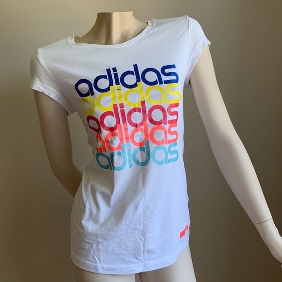 🐚🪼 2/20$ TOPS 🪼🐚  Adidas top - Picture 2 of 6